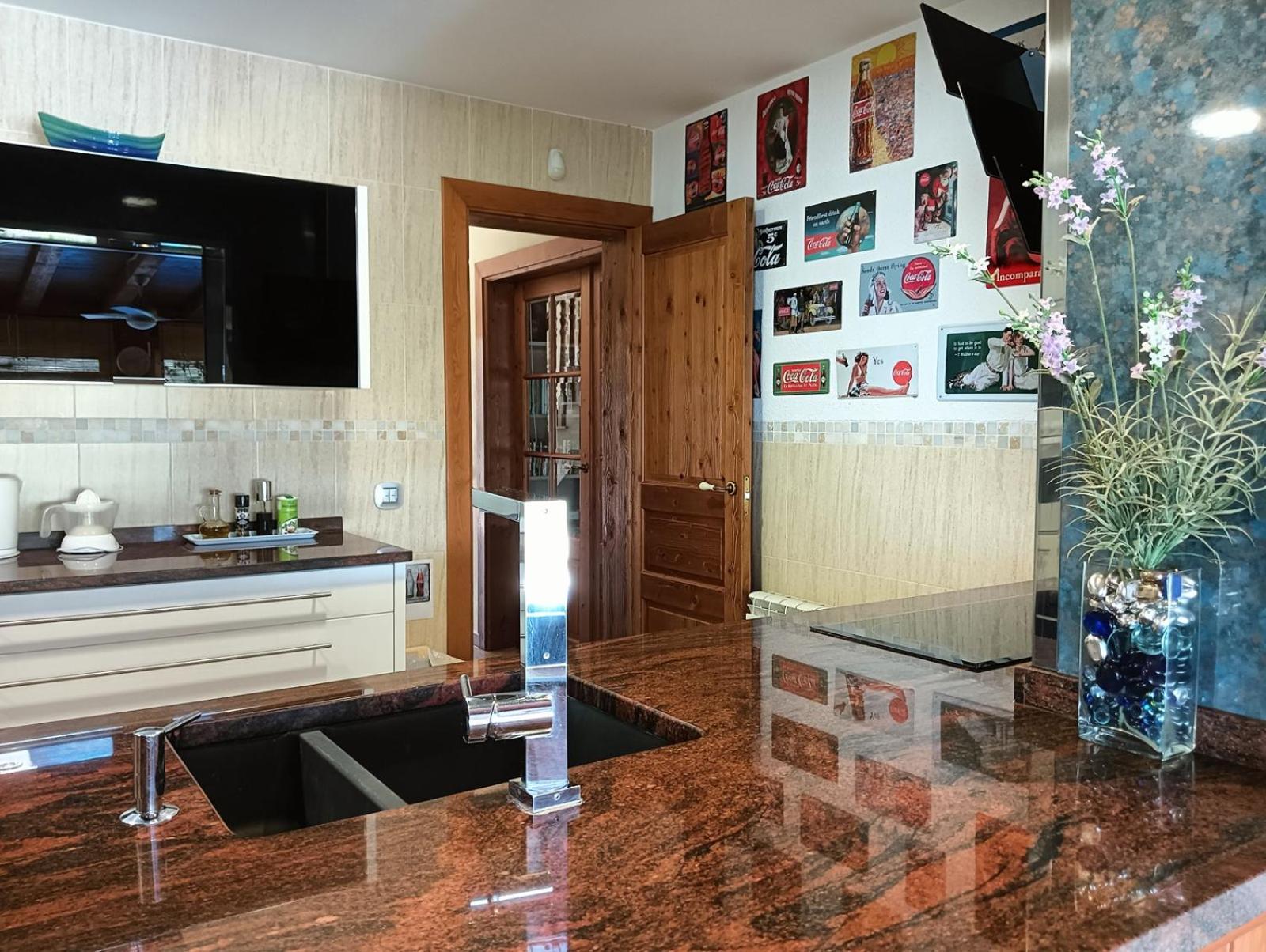 Villa Du Lac Speciale Pour Famille Avec Enfant Riudecanyes Exterior foto